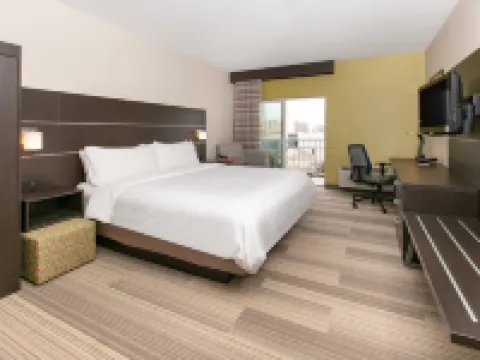 Holiday Inn Express & Suites SEASIDE-CONVENTION CENTER by IHG Ξενοδοχεία στην πόλη Seaside