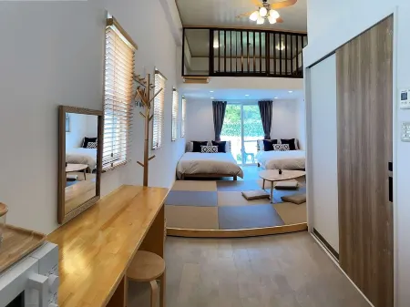 Villa Sunbeams ヴィラ・サンビームス Отели в г. Кин