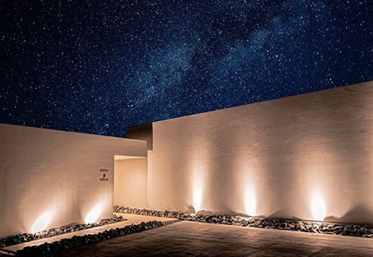 Sky Villa Toyohara의 넓고 쾌적한 객실 내부 모습