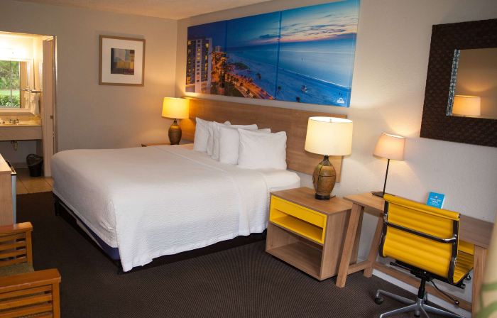 Days Inn by Wyndham Cocoa Cruiseport West at I-95/524
