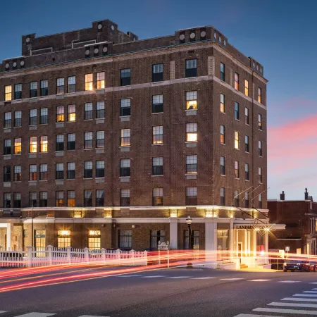 Landmark Inn