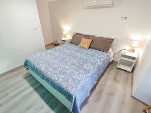 Explore Ponta Delgada in Comfort - Charming 2-Bedroom Vacation Rental