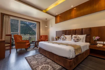 Coral Resort and Spa Centrally Heated Mountain Side Resort Manali