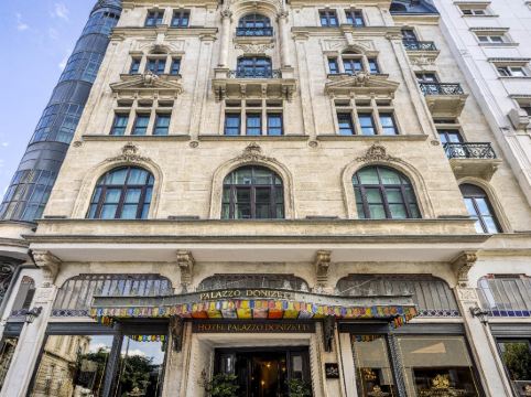Palazzo Donizetti Istanbul, Tapestry Collection by Hilton