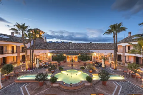 La Cala Resort