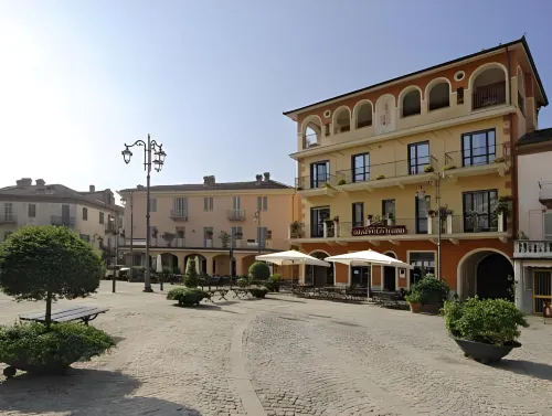 Albergo Ristorante Grappolo D'oro - parcheggio