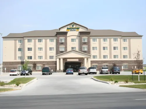 Expressway Suites Fargo Hotels in Fargo