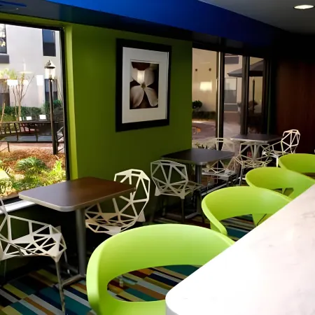 Clarion Inn & Suites Atlanta Downtown