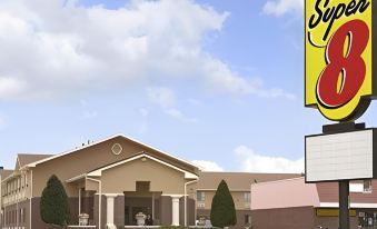 Super 8 by Wyndham Gallup