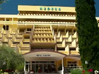Hotel Hedera - Maslinica Hotels & Resorts - Pools