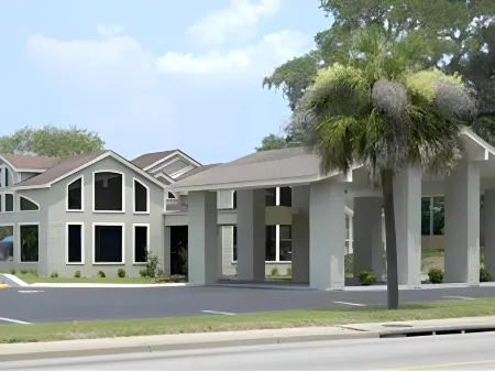 Howard Johnson by Wyndham Beaufort/Parris Island