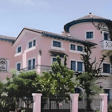 Hotel Vieja Cuba