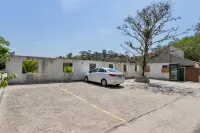 Pousada Golf Village - parking