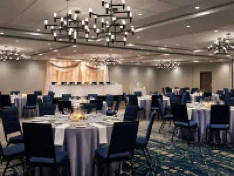 Four Points by Sheraton Point Edward Sarnia Hotels in Point Edward