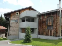 Ferienwohnung Huber Hôtels à : Tujetsch