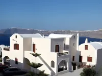 William's Houses Hotels near Akrotiri Santorini Venetian Castle