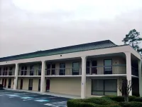 Motel 6 Savannah, GA - Midtown Hotels in Chatham County