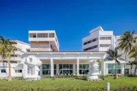 Sol Caribe Beach Hotel dekat Praia Meliã Internacional