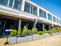 Sunrise Hotel Hotels in Nebug