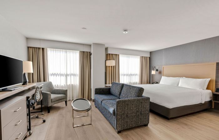 Holiday Inn & Suites OTTAWA KANATA by IHG