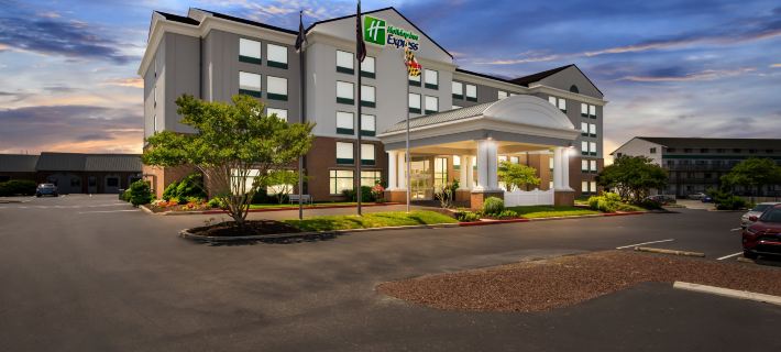 Holiday Inn Express & Suites OCEAN CITY - NORTHSIDE by IHG Hotels in Worcester County