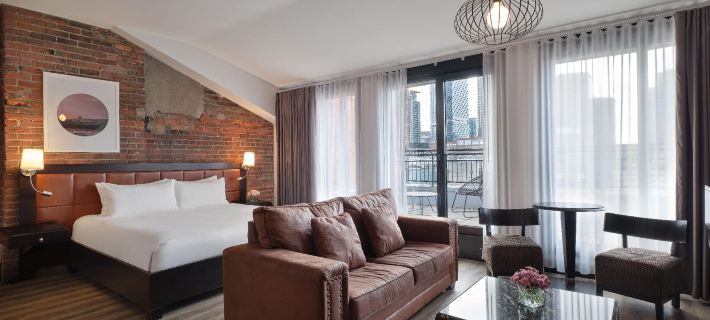 Hotel Place d'Armes Hotels in Montreal