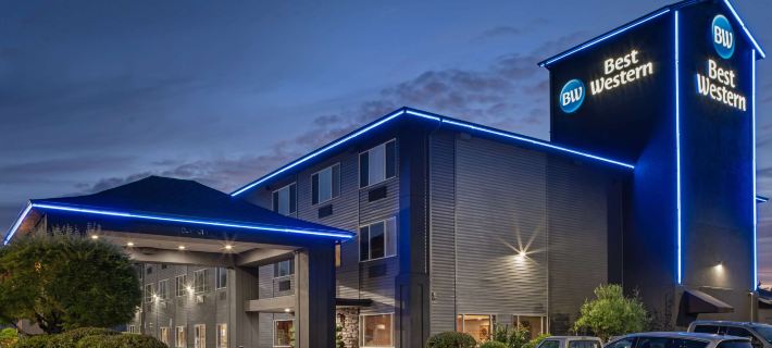 Best Western Plus Cascade Inn  Suites Hotels in Multnomah County