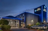 Best Western Plus Cascade Inn  Suites