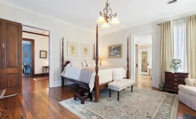 The Wynne House Inn Hotel di Holly Springs