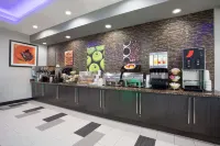 La Quinta Inn & Suites by Wyndham Muskogee - breakfast