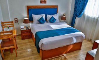 The Palm Hotel
