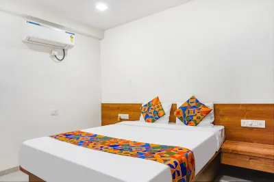 FabHotel Royal Palace Inn - Lal Mahal Hotels near Uttaradi Mutt