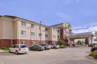 Holiday Inn Express & Suites Emporia Northwest Hotel di Emporia