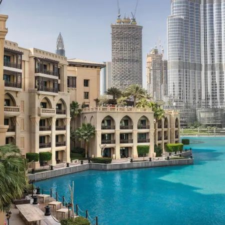 Raviz Center Point Hotel