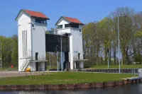 Leonardo Hotel Hengelo City Center Các khách sạn gần Molly Malone Irish Pub