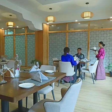 Hotel Cholay Khangzang