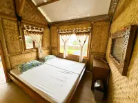 Saung Cemara Bogor Mekati Elok Hotels in Tamansari