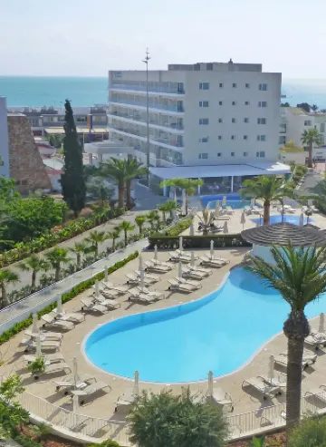 Sunrise Gardens Aparthotel