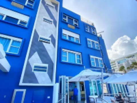 ザ トリスト ビーチフロント ホテル コンダドのホテル