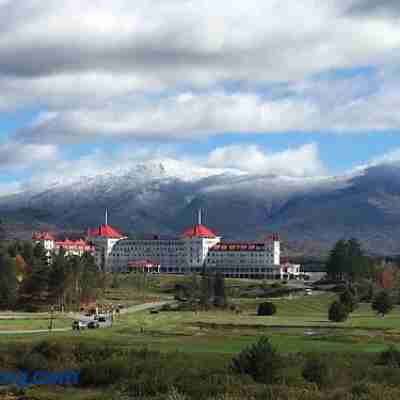 B3 New Awesome Tiny Home with AC Mountain Views Minutes to Skiing Hiking Attractions Hotel Exterior