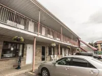 Motel Falcon Hotels in Brossard