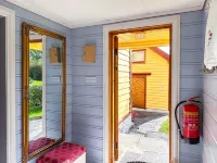 Gulehuset Hotels in Tysnes