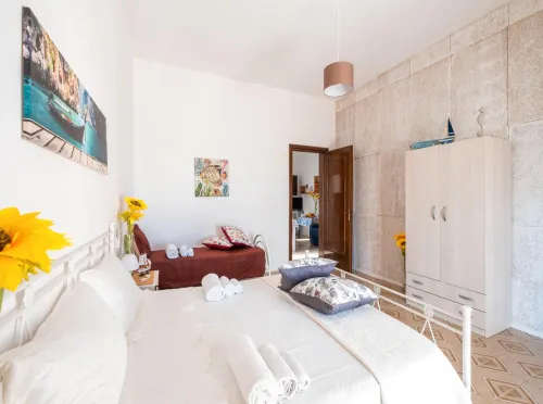 Villa Acqua Azzurra with Private Parking and Air Conditioning