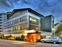 Hotel Servatius فنادق في كولونيا