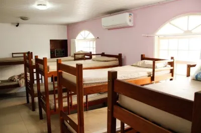 Hostel Leal Loyalty فنادق في Coqueiro Seco