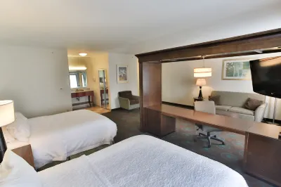 Hampton Inn & Suites Middlebury Hotel dekat Menno-Hof