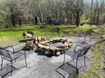 Forest Side Solar Powered Cabin with Nature Trails Hotels near Three Rivers Kayak, Canoe Rental, and Indoor Golf Simulator