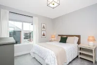 Free Golf Cart! Luxe Townhome Near Grand Park! Hotels near D24