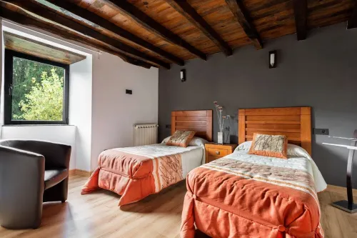 Charming gîte with SPA / Jacuzzi Lodge in the Basque Country Hotels in Valcarlos