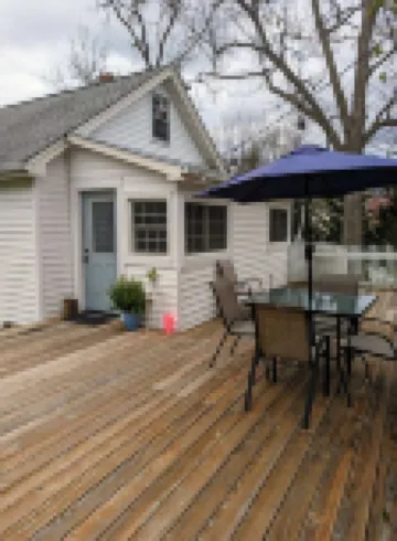 The Olde Springhouse cottage in downtown Abingdon